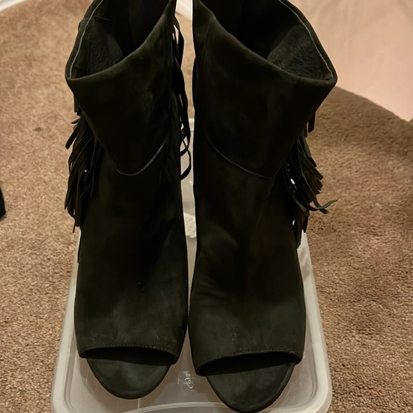 Brand new Vince Camuto open toe shoes/ khaki color - Picture 2 of 8